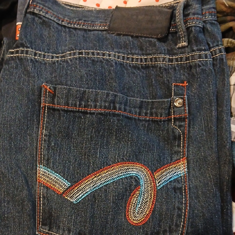 Men's Blue Jeans with Embroidered Pocket